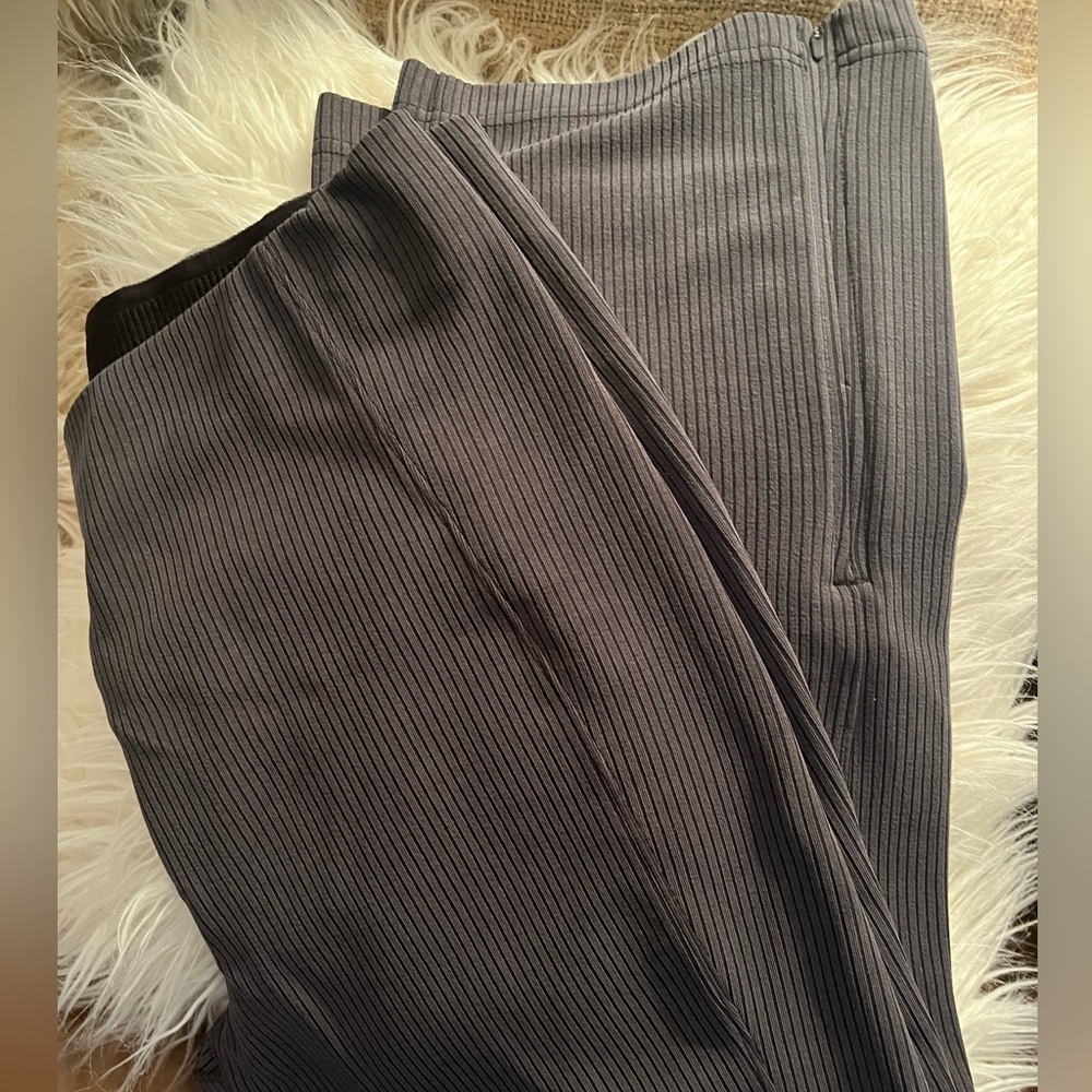 NWOT Lululemon Gray Ribbed Pants